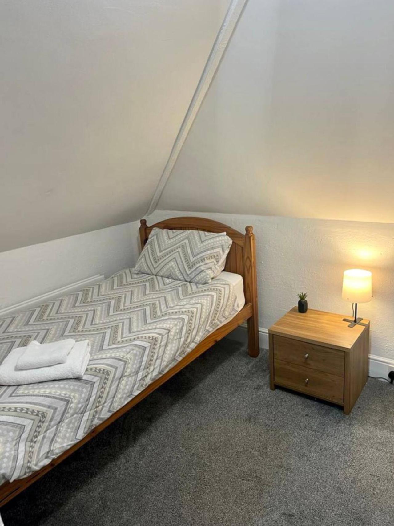 St Joseph'S Guest House 南安普敦 外观 照片